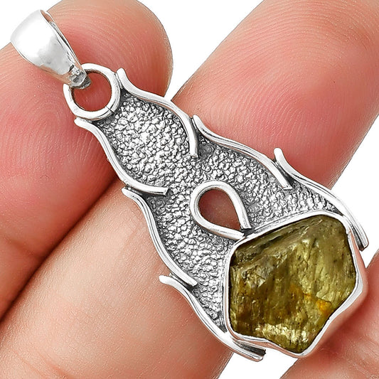 Natural Green Kyanite Rough - India Pendant P-1400 SDP127285