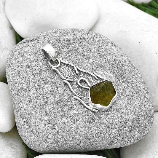 Natural Green Kyanite Rough - India Pendant P-1400 SDP127285