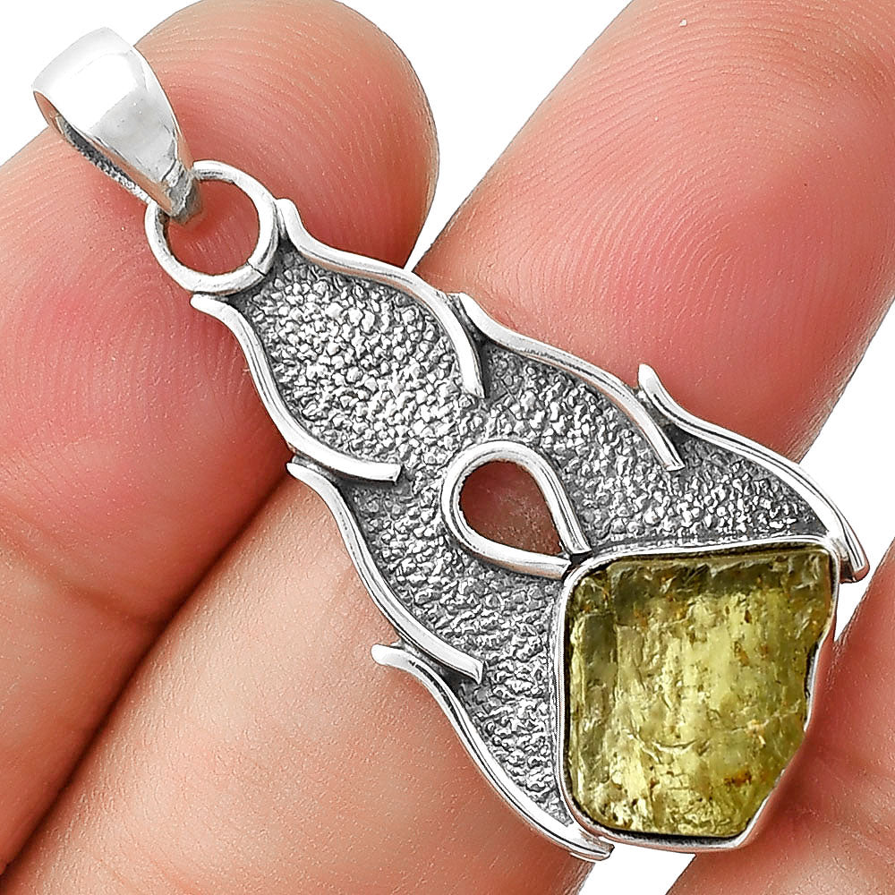 Natural Green Kyanite Rough - India Pendant P-1400 SDP127291