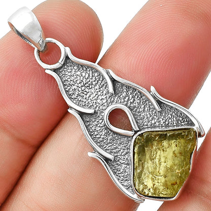 Natural Green Kyanite Rough - India Pendant P-1400 SDP127291
