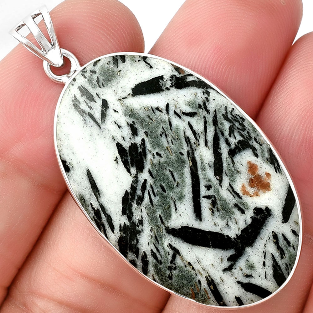Natural Hornblende Pendant P-1001 SDP128297