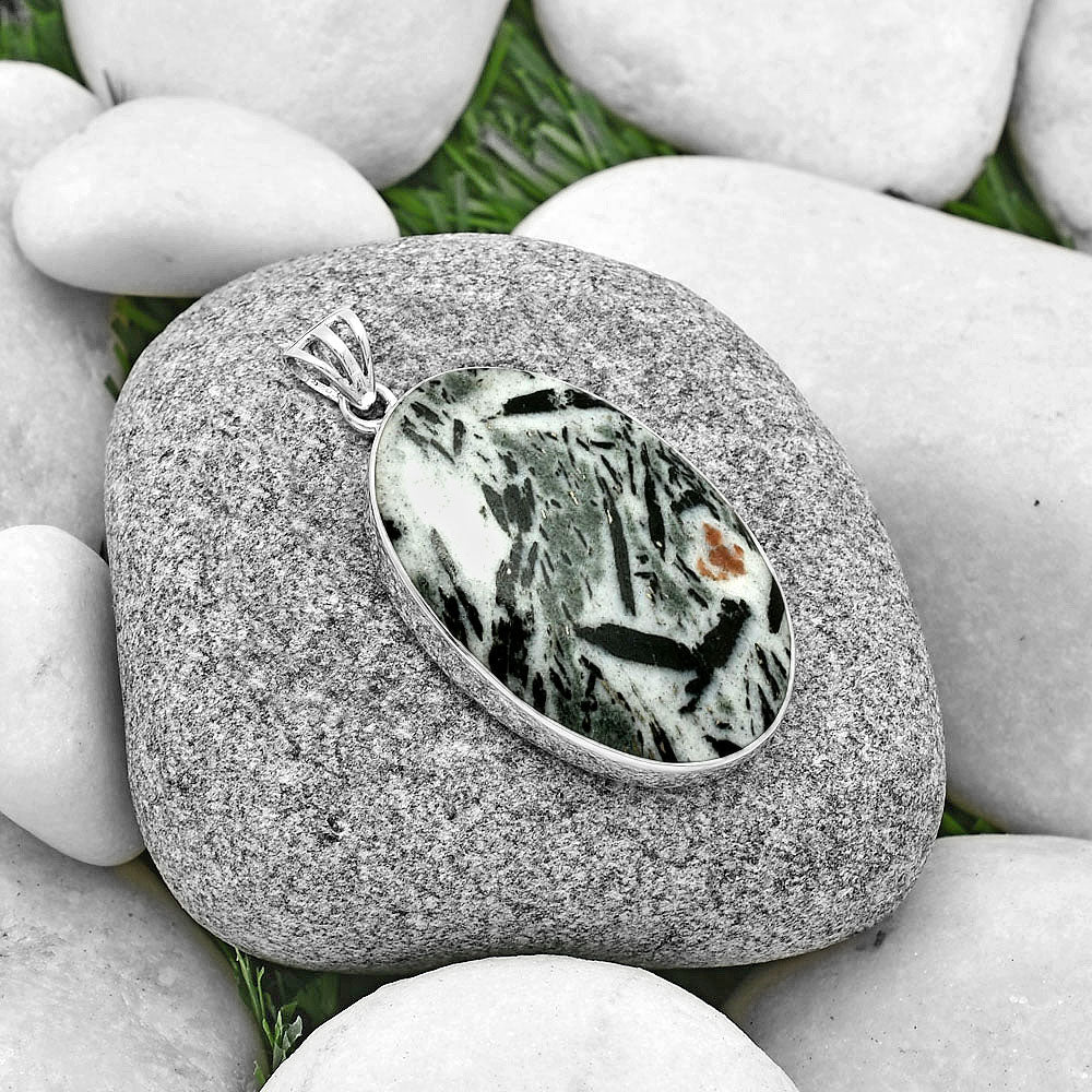 Natural Hornblende Pendant P-1001 SDP128297