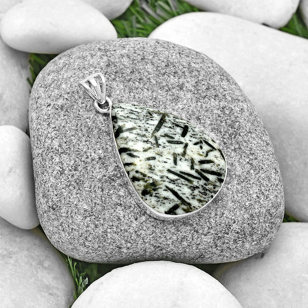 Natural Hornblende Pendant P-1001 SDP128340