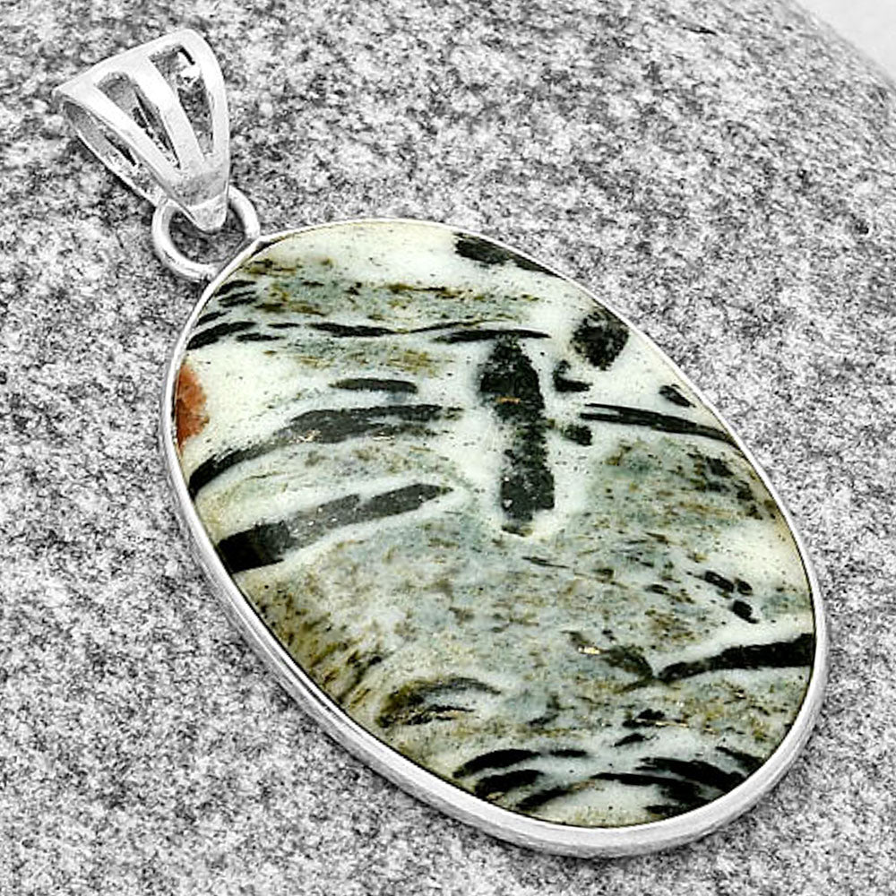 Natural Hornblende Pendant P-1001 SDP129855