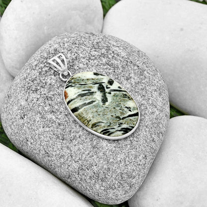 Natural Hornblende Pendant P-1001 SDP129855