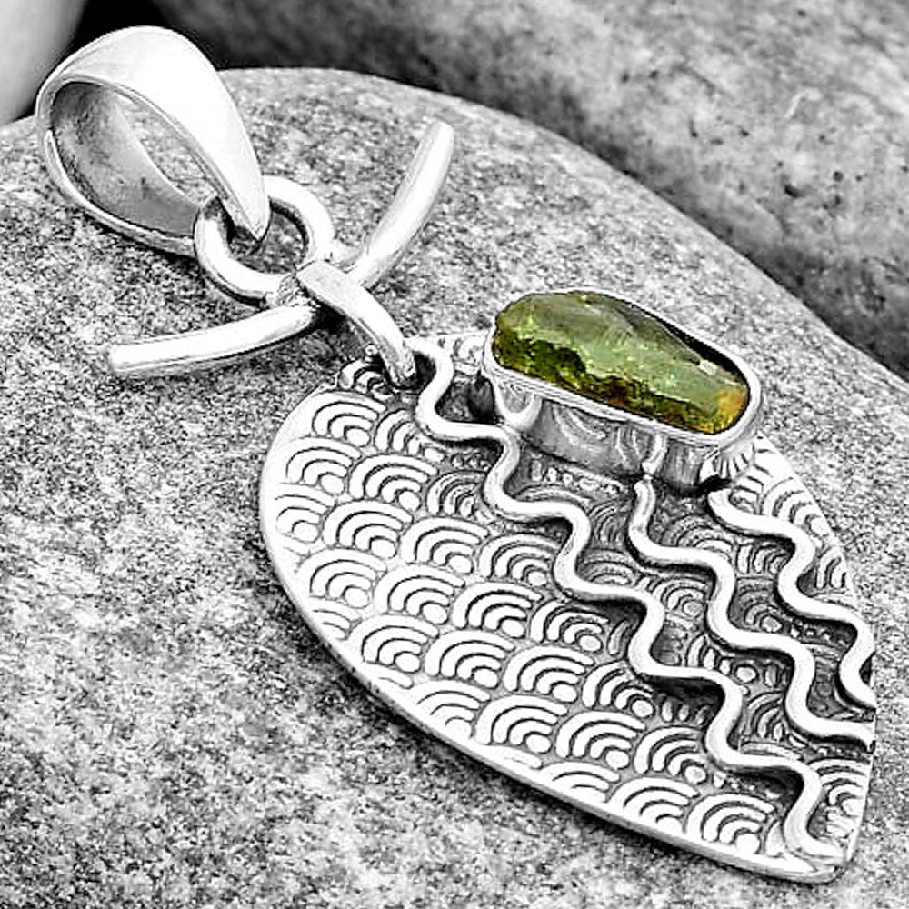 Natural Peridot Rough Pendant P-1267 SDP130300