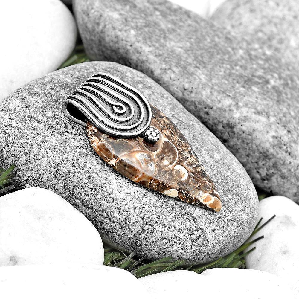 Natural Turtella Jasper - USA Pendant P-1584 SDP130399