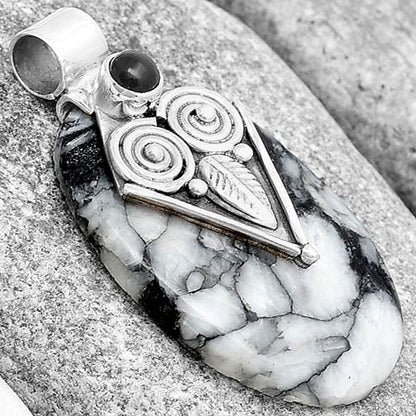 Owl - Pinolith Stone & Black Onyx Pendant P-1649 SDP130403