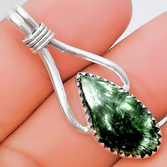 Natural Russian Seraphinite Pendant P-1587 SDP130617