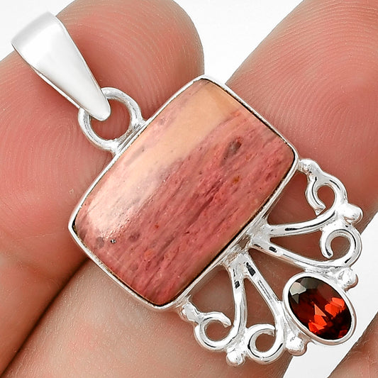 Natural Pink Tulip Quartz & Garnet Pendant P-1594 SDP131096