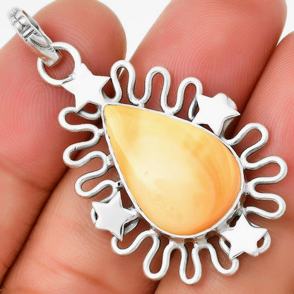 Star - Natural Spiny Oyster Shell Pendant P-1454 SDP131423