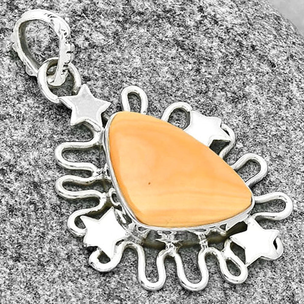 Star - Natural Spiny Oyster Shell Pendant P-1454 SDP131424