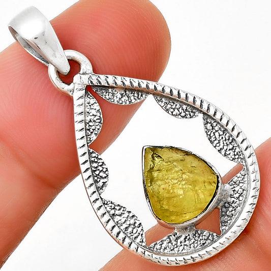 Natural Green Kyanite Rough - India Pendant P-1631 SDP131568