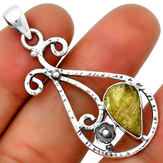 Natural Green Kyanite Rough - India Pendant P-1714 SDP131896