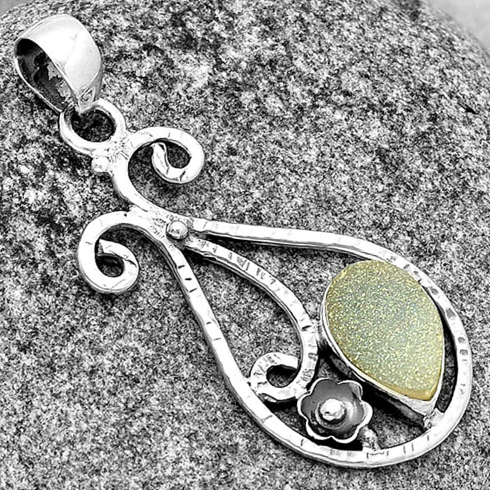 White Titanium Druzy Pendant P-1714 SDP131902