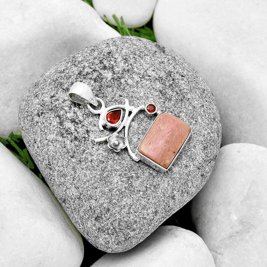 Natural Pink Tulip Quartz & Garnet Pendant P-1704 SDP132156