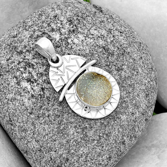 White Titanium Druzy Pendant P-1191 SDP132396