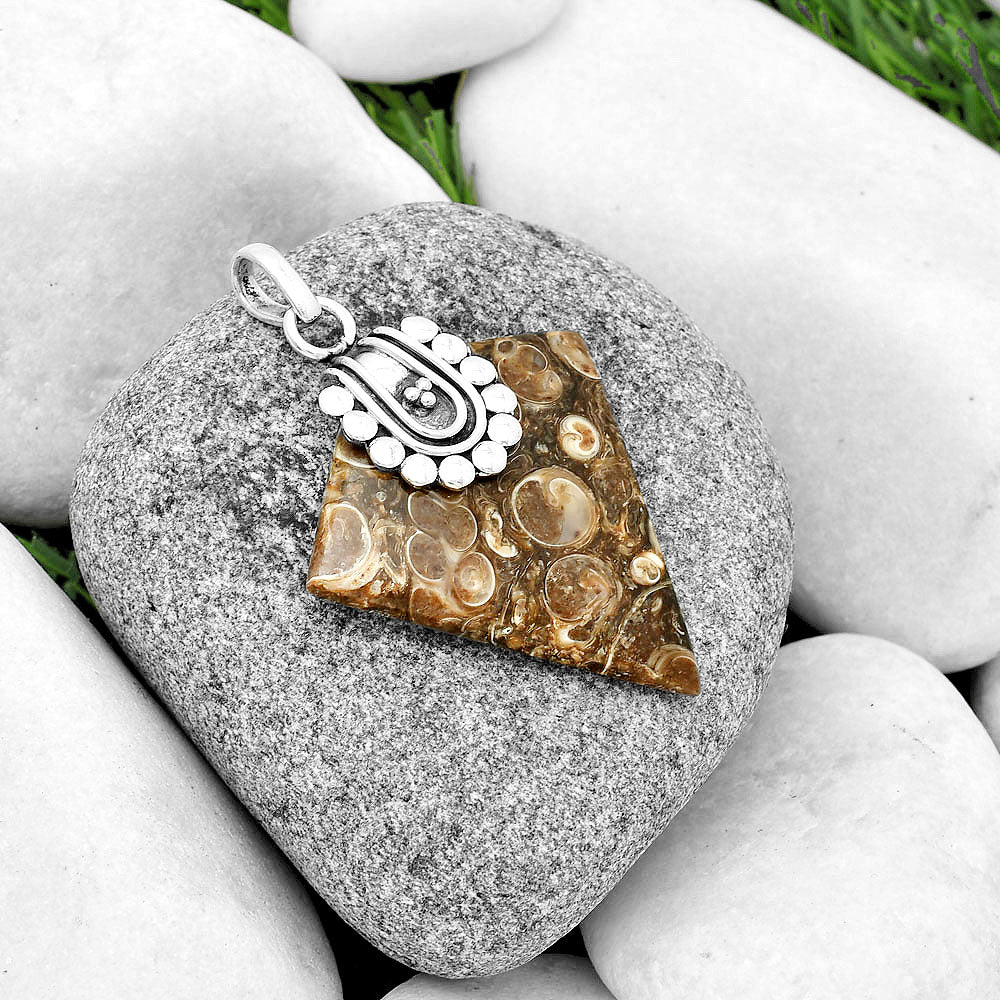 Natural Turtella Jasper - USA Pendant P-1599 SDP132472