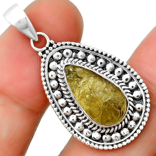 Natural Green Kyanite Rough - India Pendant P-1578 SDP132608