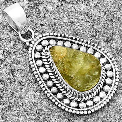 Natural Green Kyanite Rough - India Pendant P-1578 SDP132611