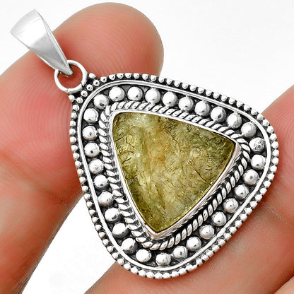 Natural Green Kyanite Rough - India Pendant P-1578 SDP132617