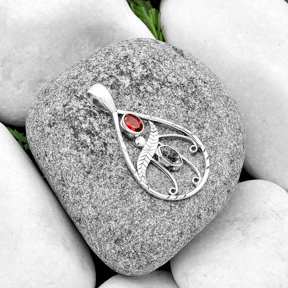Natural Herkimer Diamond USA & Garnet Pendant P-1376 SDP133101