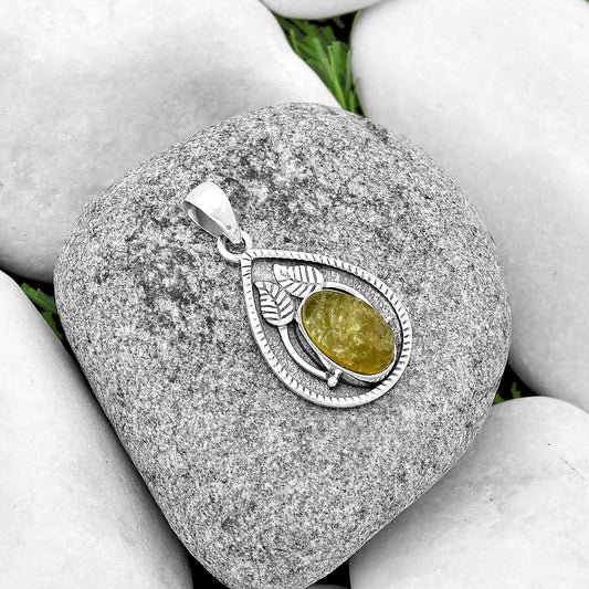 Natural Green Kyanite Rough - India Pendant P-1138 SDP133260