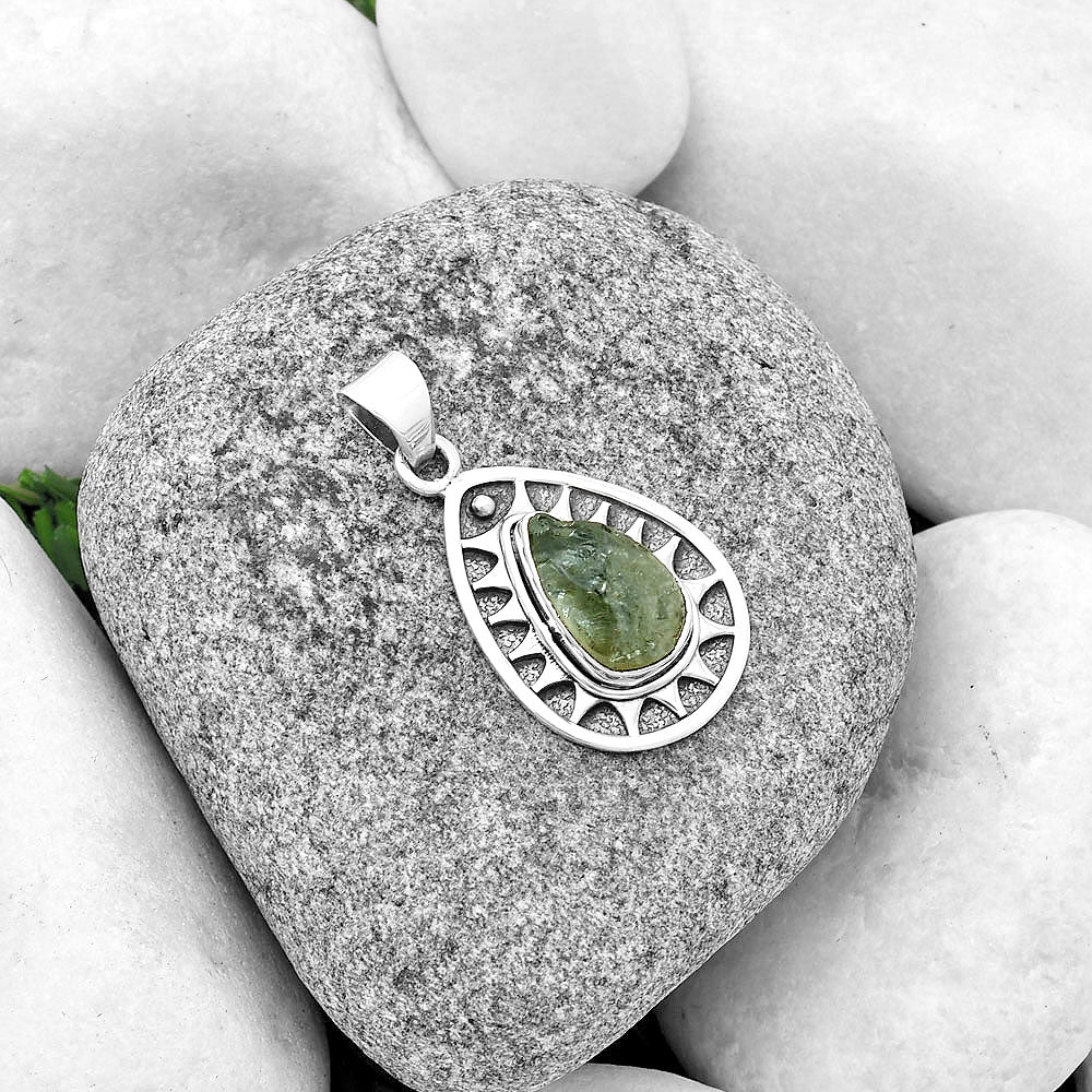 Natural Aquamarine Rough - Brazil Pendant P-1147 SDP133388