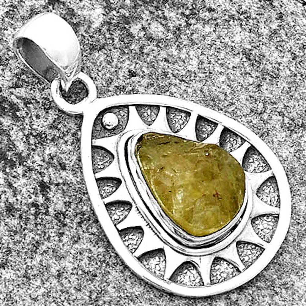 Natural Green Kyanite Rough - India Pendant P-1147 SDP133406