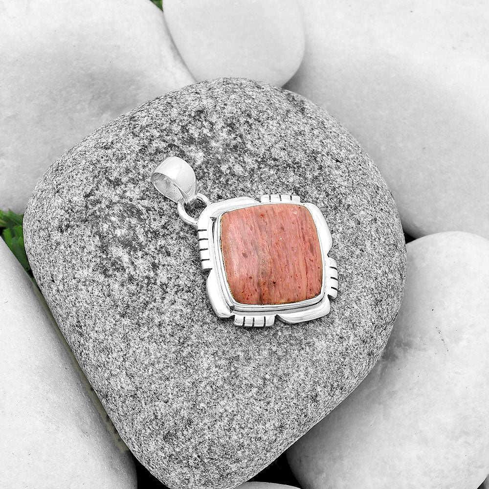 Natural Pink Tulip Quartz Pendant P-1179 SDP133453