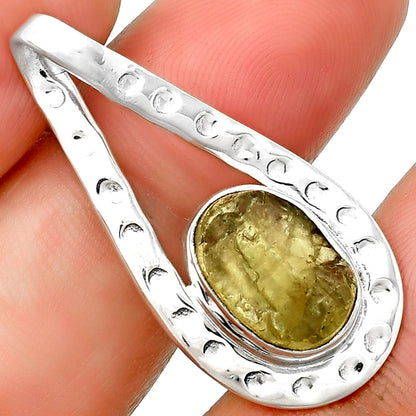 Natural Green Kyanite Rough - India Pendant P-1188 SDP133648