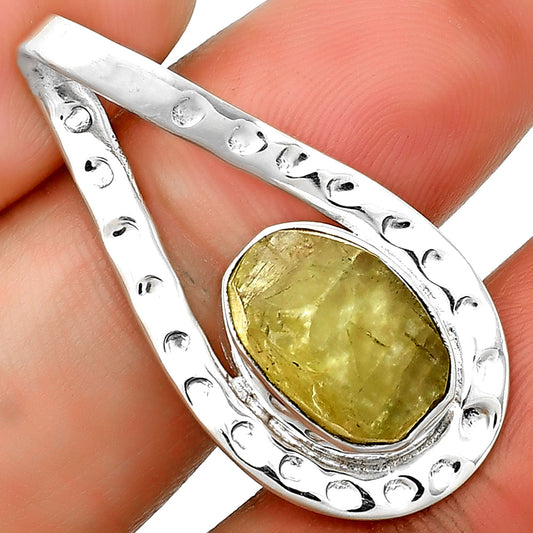 Natural Green Kyanite Rough - India Pendant P-1188 SDP133649