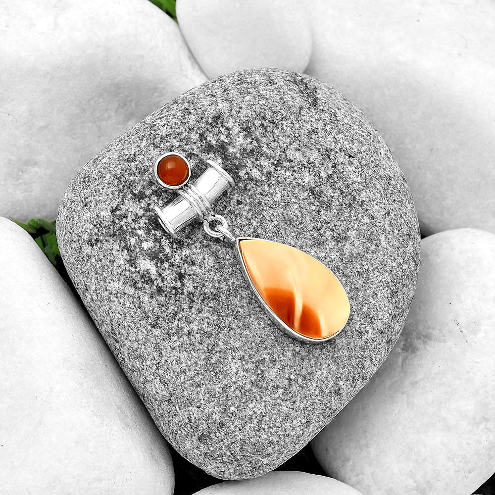 Natural Spiny Oyster Shell & Carnelian Pendant P-1337 SDP133700