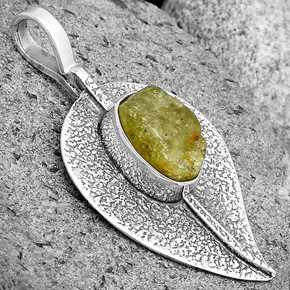 Natural Green Kyanite Rough - India Pendant P-1218 SDP134438