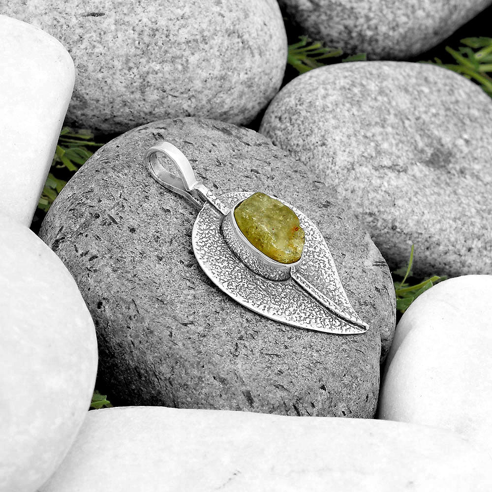 Natural Green Kyanite Rough - India Pendant P-1218 SDP134438