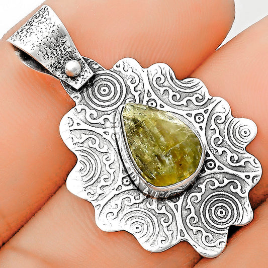 Natural Green Kyanite Rough - India Pendant P-1238 SDP134609