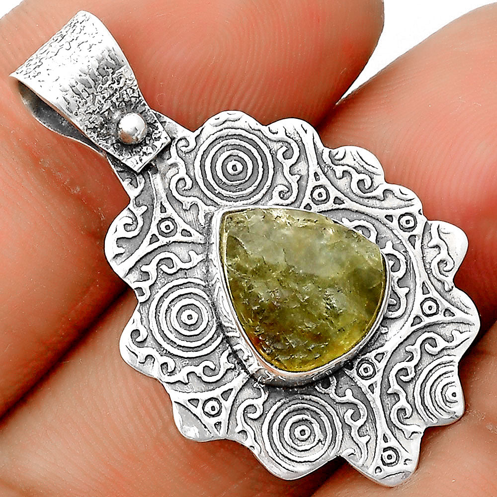 Natural Green Kyanite Rough - India Pendant P-1238 SDP134625