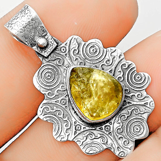 Natural Green Kyanite Rough - India Pendant P-1238 SDP134626