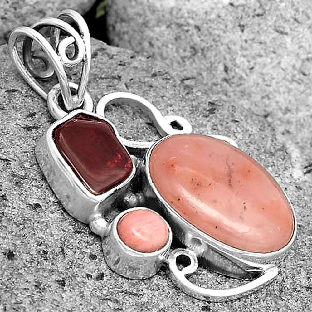 Guava Quartz, Garnet & Pink Tulip Quartz Pendant P-1557 SDP135375