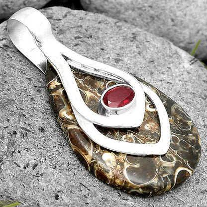 Natural Turtella Jasper USA & Garnet Pendant P-1562 SDP135453