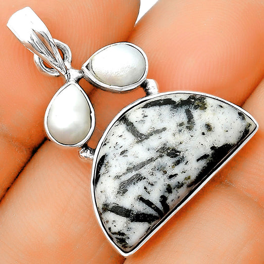 Natural Hornblende & Pearl Pendant P-1083 SDP135581