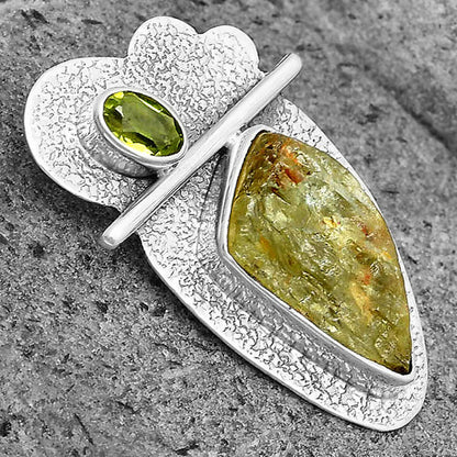 Green Kyanite Rough - India & Peridot Pendant P-1338 SDP136105