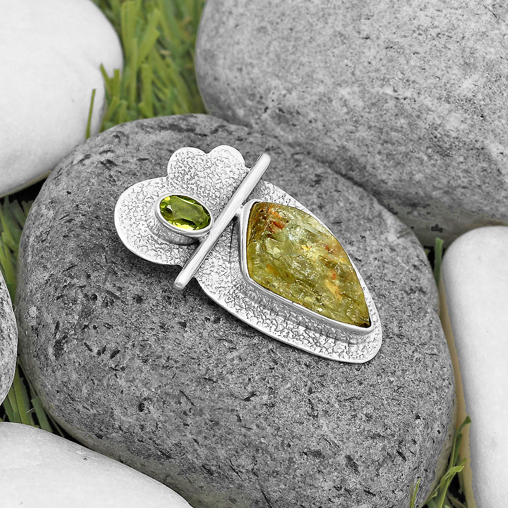 Green Kyanite Rough - India & Peridot Pendant P-1338 SDP136105