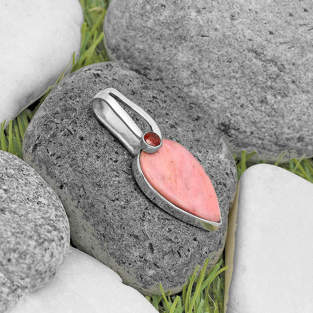 Natural Pink Tulip Quartz & Garnet Pendant P-1606 SDP136187
