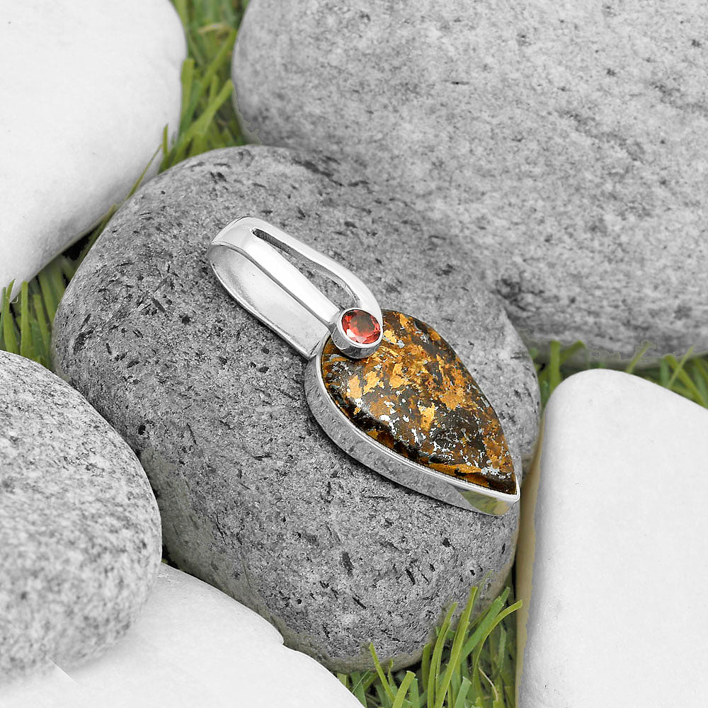 Natural Bronzite & Garnet Pendant P-1606 SDP136194