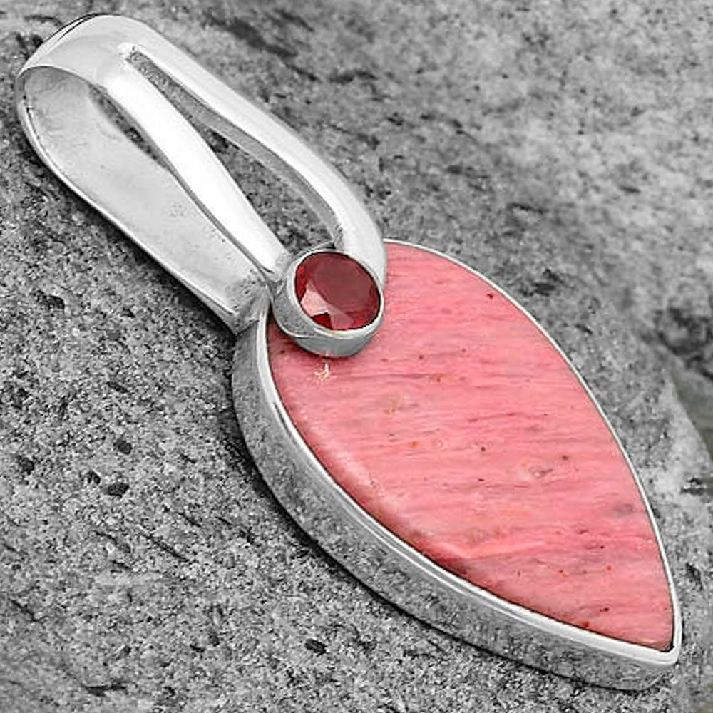 Natural Pink Tulip Quartz & Garnet Pendant P-1606 SDP136195