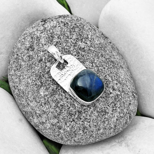 Blue Fire Labradorite - Madagascar Pendant P-1106 SDP136361