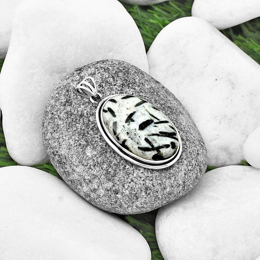 Natural Hornblende Pendant P-1050 SDP138866