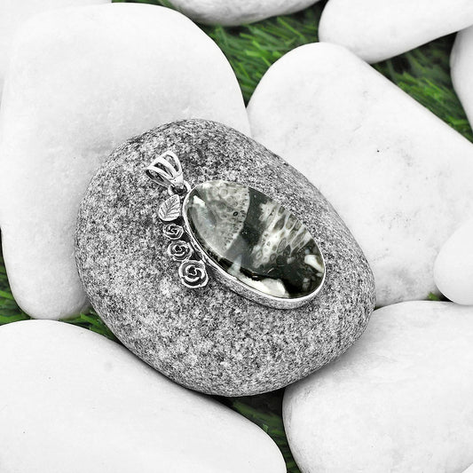 Floral - Mexican Cabbing Fossil Pendant P-1070 SDP138942