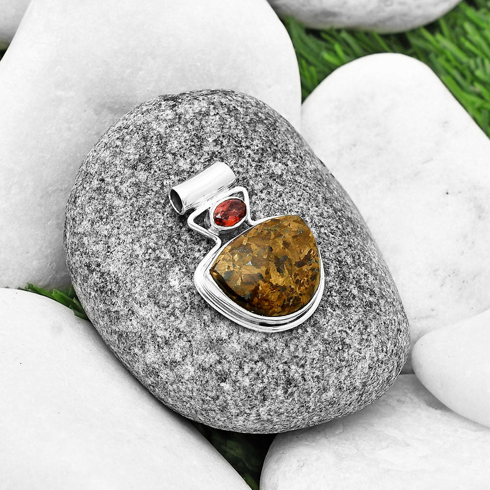 Natural Bronzite & Garnet Pendant P-1130 SDP139141